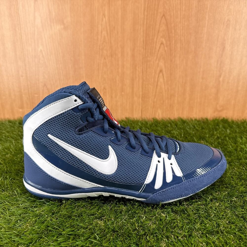 Nike Freek Navy White Wrestling Shoes 316403-411 Men's Size 11 - Picture 2 of 8